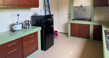 Urban Living in Kampung Setting