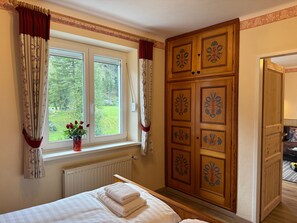 Room - Vrbo Property (Mallnitz)