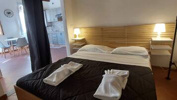 1 Schlafzimmer, Bügeleisen/Bügelbrett, Bettwäsche