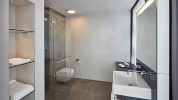 Shower, free toiletries, hair dryer, towels
