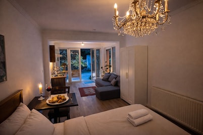 KindStay Suites Prague Airport