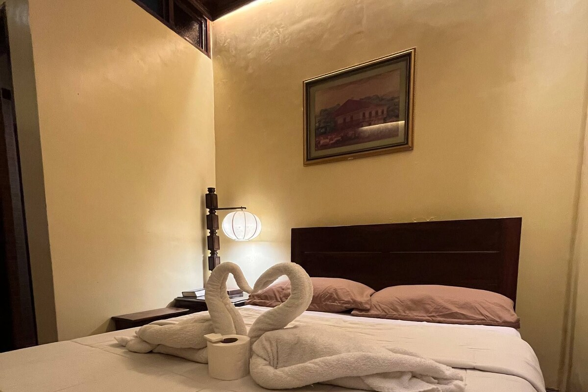 Standard Double or Twin Room | Desk, laptop workspace, soundproofing, WiFi (free)