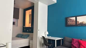 1 bedroom, iron/ironing board, internet, bed sheets