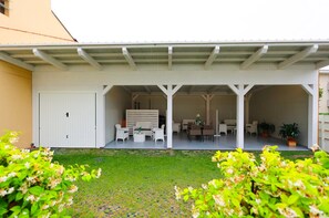 Property grounds - Apartment 'Bosco' with Shared Garden, Wi-Fi and Air Conditioning (Padua)