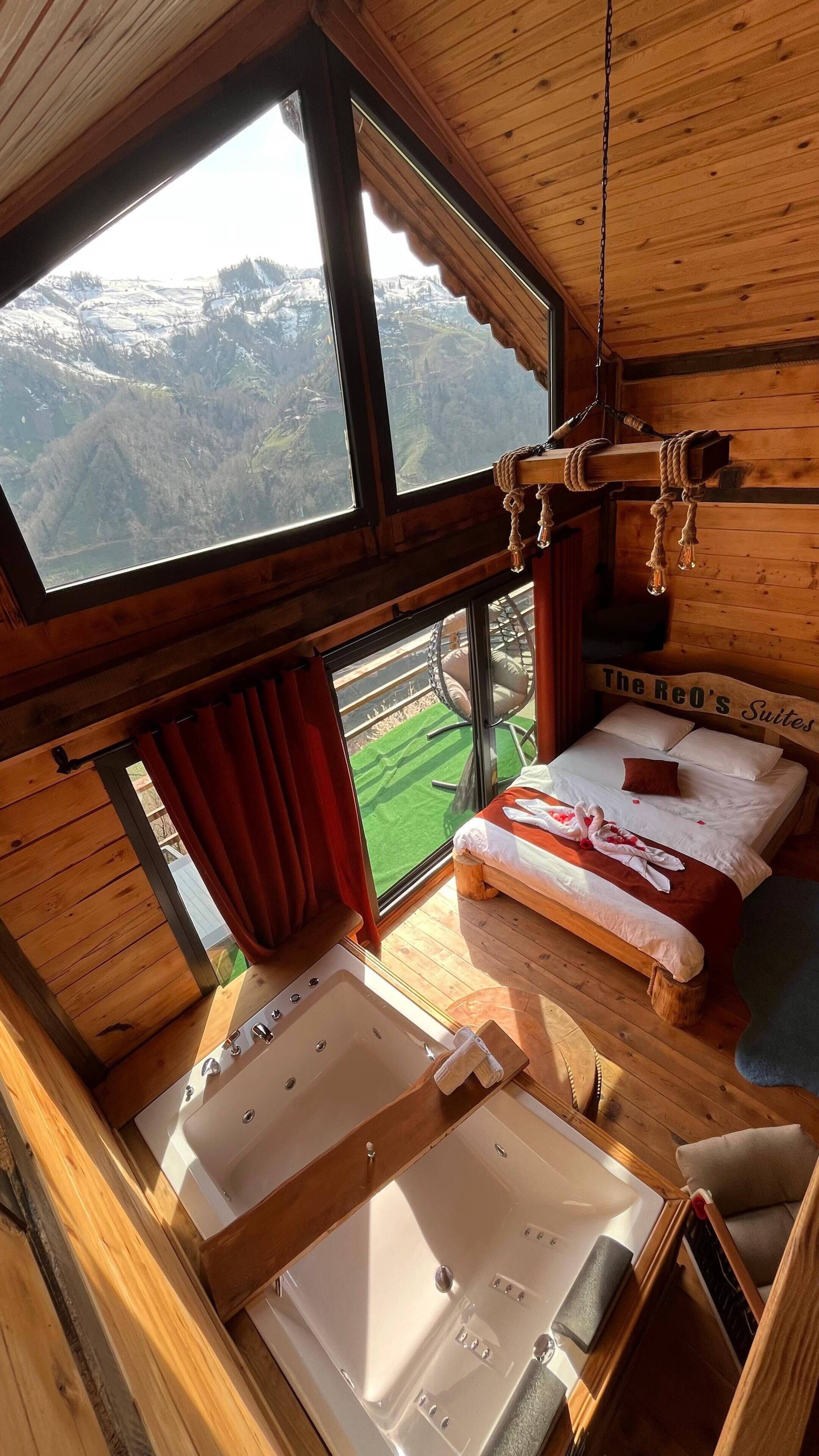 Deluxe Bungalow, Mountain View | Free WiFi
