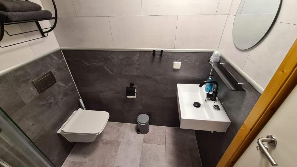 Comfort-Einzelzimmer | Badezimmer | Dusche