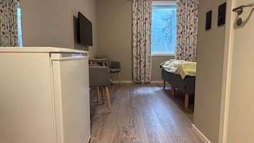 Comfort-Doppelzimmer, Gartenblick | Kostenloses WLAN, Bettwäsche