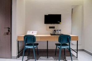 Basic Double or Twin Room, City View | Interior - Eco Corporate Inn 3 By Carlton Suites (Barasat)
