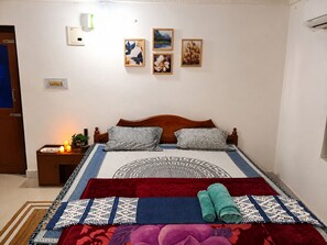 Free WiFi - Eco FarmVilla - Chilka Puri (Baghamunda)