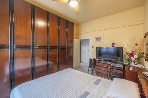 Iron/ironing board, free WiFi, bed sheets - Nadia House (Bologna)