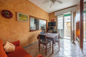 TV - Nadia House (Bologna)