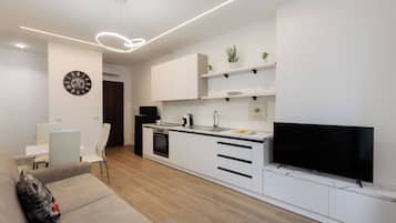 Departamento, balcón, vista al patio | Cocina privada