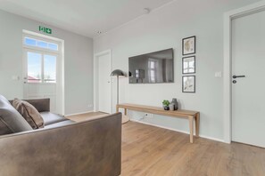 Living area - Amtmann Residence - Four Bedroom Apartment (Selfoss)