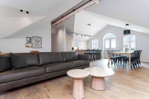 Interior - Amtmann Residence - Three Bedroom Penthouse (Selfoss)