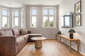 TV - Amtmann Residence - Three Bedroom Apartment (Selfoss)