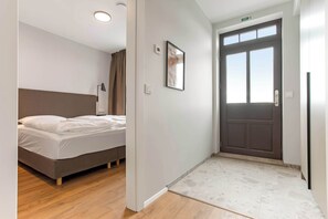 WiFi, bed sheets - Amtmann Residence - Three Bedroom Apartment (Selfoss)