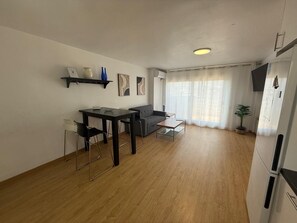 Living area - Ramon Apartment (Tarragona)