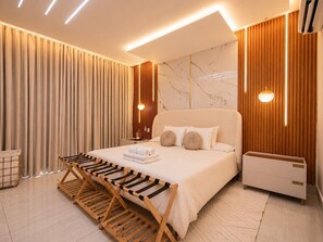 2 habitaciones, escritorio, tabla de planchar con plancha y wifi 