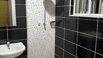 Classic-Doppelzimmer | Badezimmer
