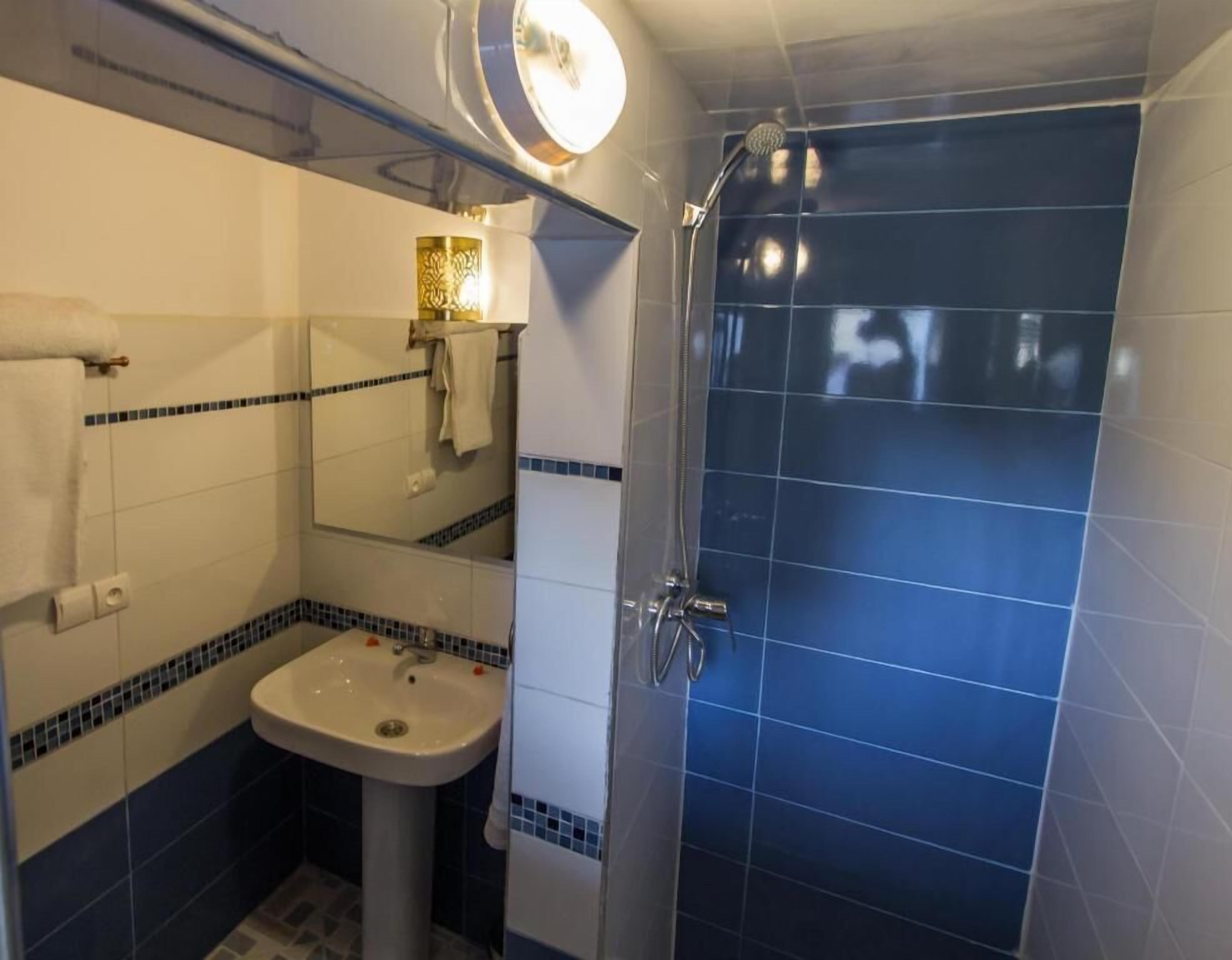 Double Room | Bathroom