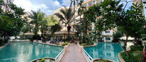 Apartment, 1 Bedroom, Balcony, Garden View | Pool | Outdoor pool
