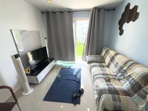 Apartment, 1 Bedroom, Balcony, Garden View | Living room - Heaven of Pattaya!!! (Pattaya)