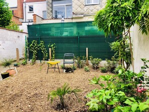 Property grounds - House with a garden, just 10 minutes from downtown! Perfect for families! (Anderlecht)