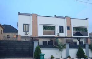Bahagian luar