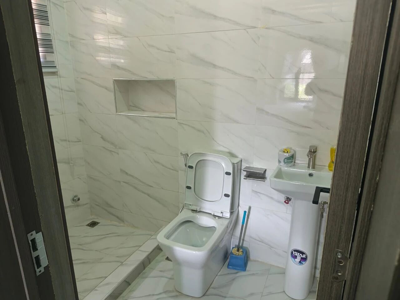 Habitación Deluxe, balcón, vistas a la ciudad | Baño | Toallas