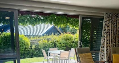 Wanaka 'Mount Iron Studio' with private terrace