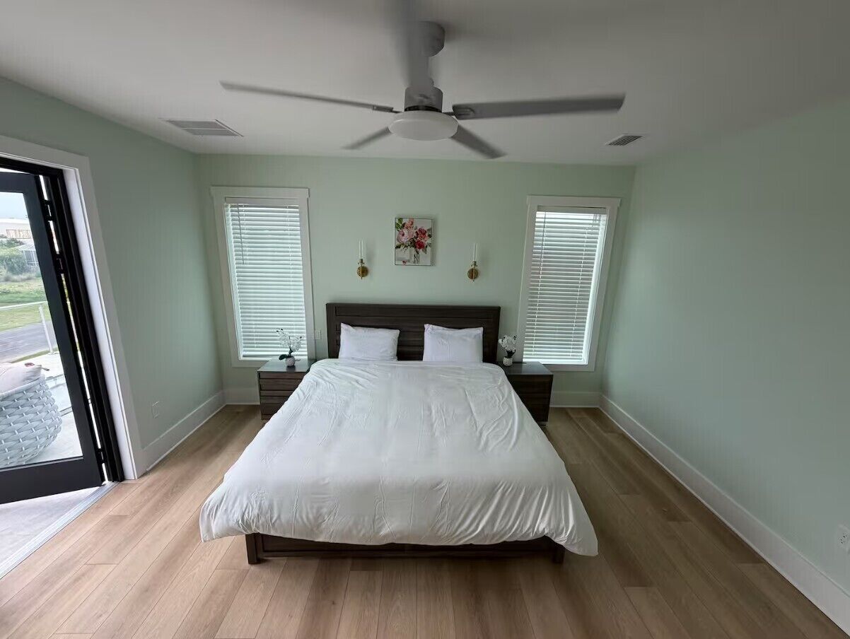 6 bedrooms, WiFi, bed sheets