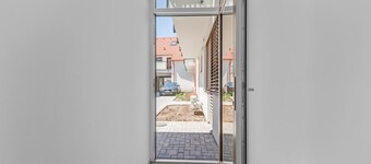 Old Town Modern Design Stay - AC & WI-FI