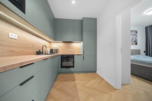 Private kitchen - Old Town Modern Design Stay - AC & WI-FI (Trnava)