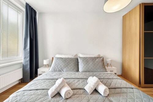 Modern Apartment near City Centre - Balcony
