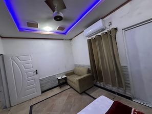 Double Room | Interior