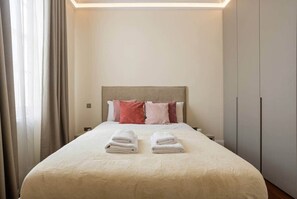 1 bedroom, iron/ironing board, WiFi, bed sheets - Elegant 1Bedroom Flat in Prime South Kensington (London)