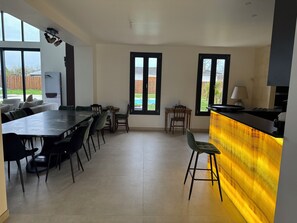 Dining - Vrbo Property (Ambarès-et-Lagrave)