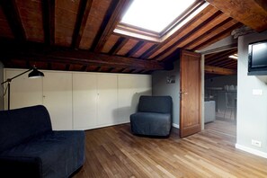 Living area - Vrbo Property (Firenze)