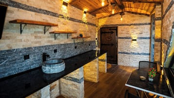 Suite | Dining