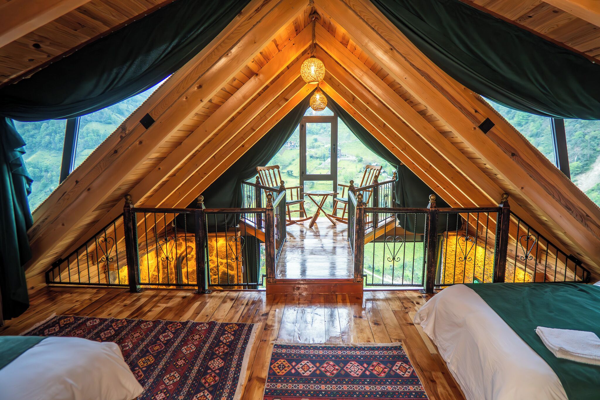 Deluxe Suite, Mountain View | Free WiFi
