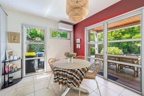 Dining - Vrbo Property (Lanton)