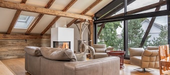 Exclusive Penthouse Loft at Gut Stohrerhof on Lake Ammersee for up to 4 Guests