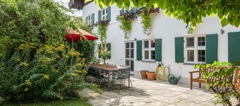 Gut Stohrerhof Holiday Home at Lake Ammersee – Up to 11 Guests