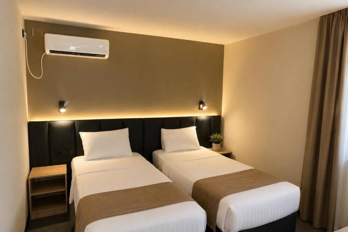 Classic Bungalow, Patio, Garden View | In-room safe, desk, iron/ironing board, free WiFi