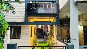 Exterior - Elite Boutique Stays (Ujjain)