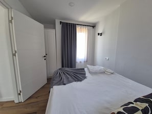 Double Room, Balcony, Courtyard View | Minibar, in-room safe, desk, laptop workspace - Sabah Homes (Antalya)
