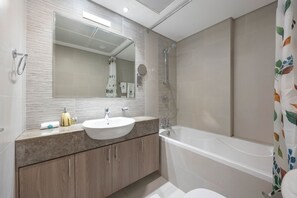 Appartamento, balcone | Bagno