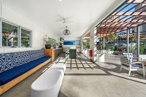 Interior - Broadbeach Ocean-View Oasis: 2BR/2BA High-Rise (Broadbeach)