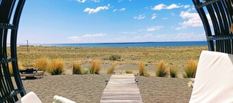A boutique hotel where you can explore Patagonia amid tranquility and warm hospitality.