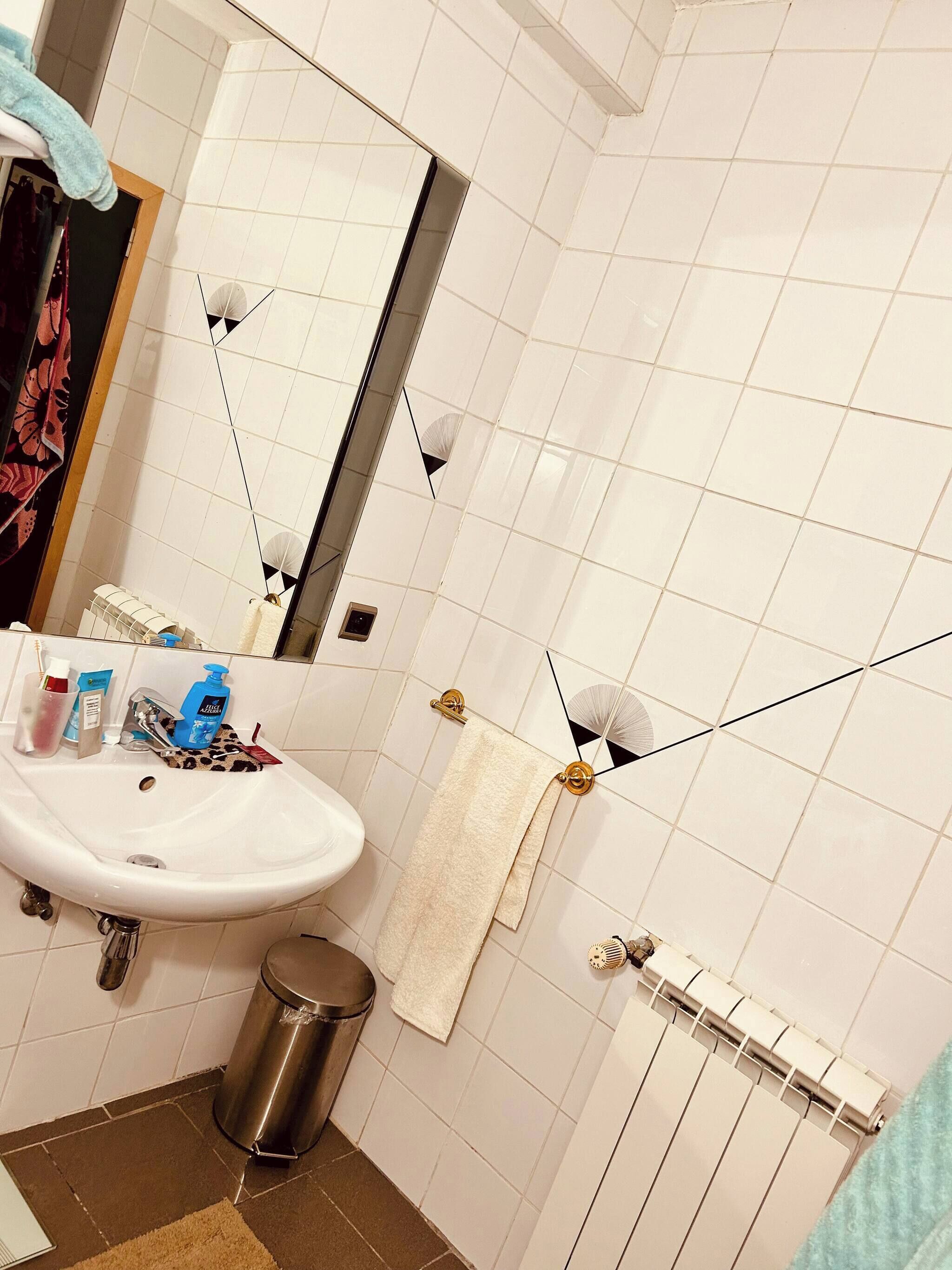 Room, 1 Bedroom | Bathroom
